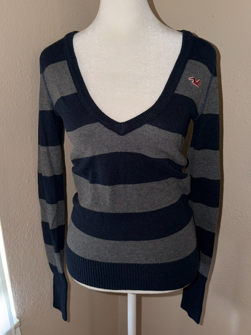 Vintage Y2K Hollister 2000s Striped V Neck Sweater